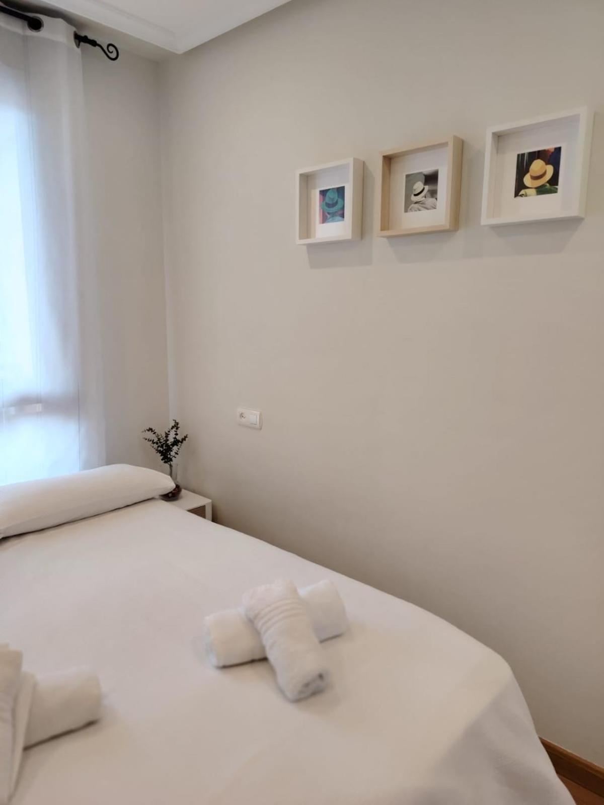 Appartement Avello Oviedo Con Parking Extérieur photo