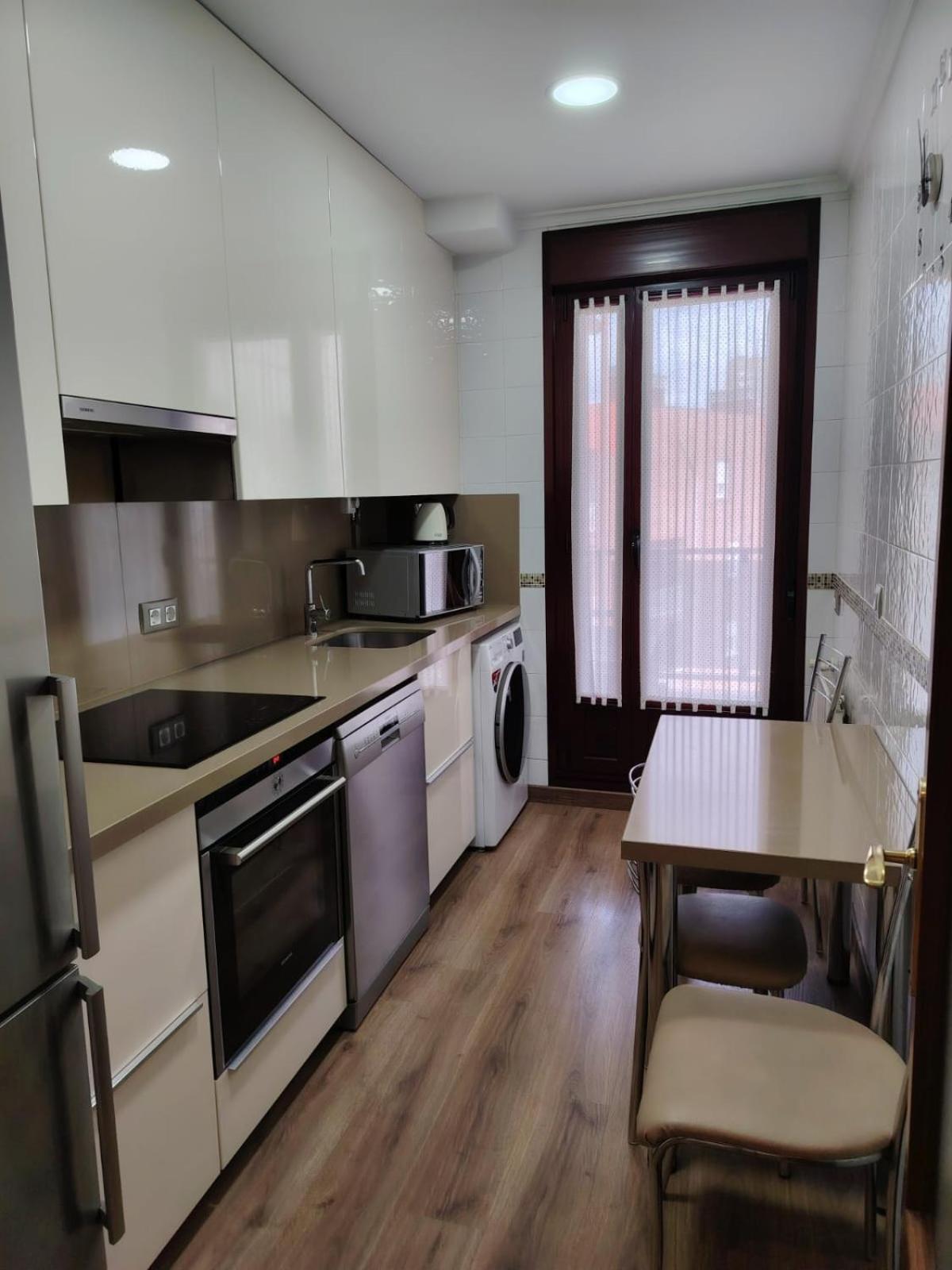 Appartement Avello Oviedo Con Parking Extérieur photo